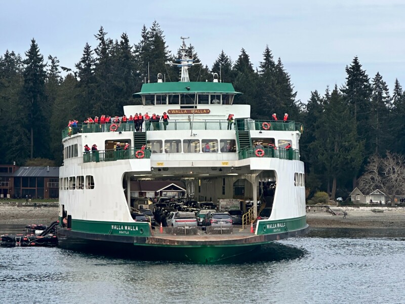 Washington State Ferries Investigating Recent Grounding WorkBoat   Walla Walla Grounded Kitsap Transit Photo .medium.800x800 